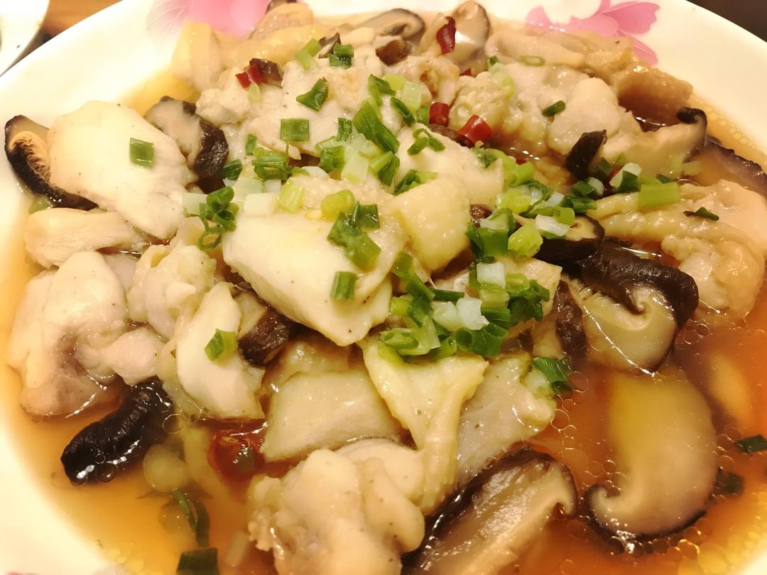 香菇蒸鸡腿肉