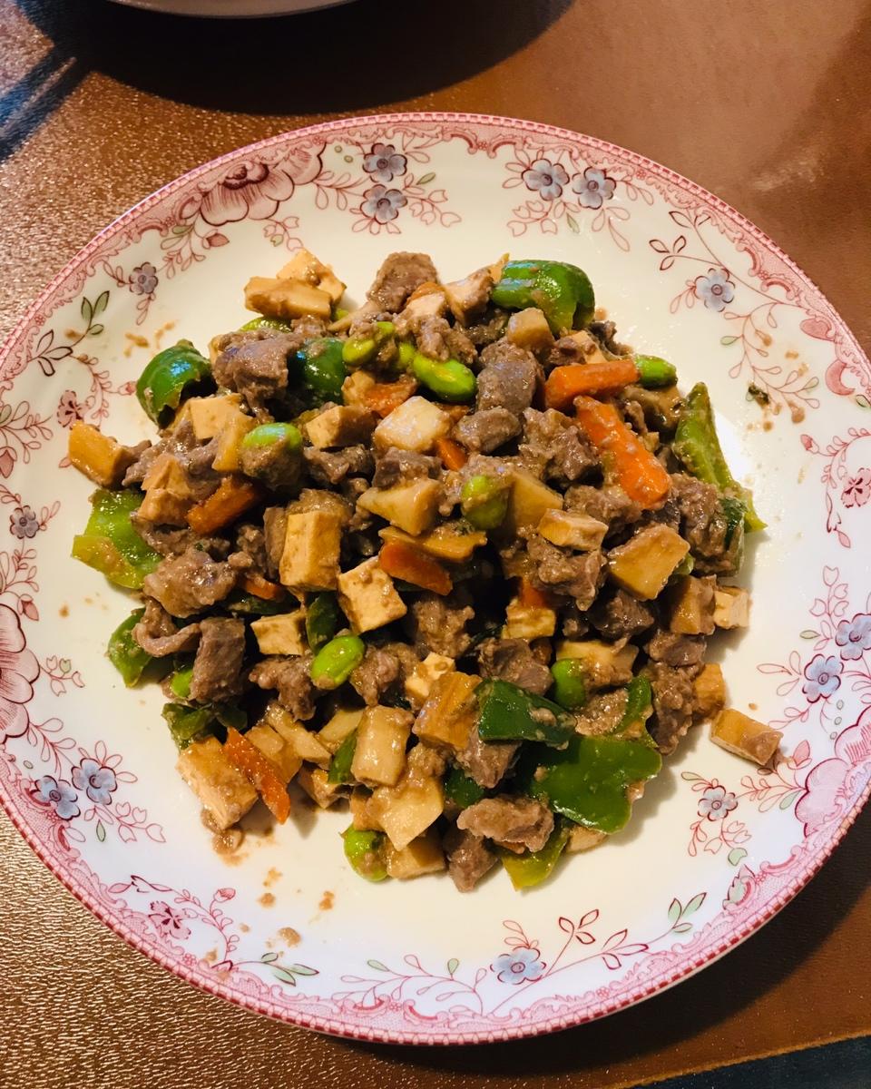 杏鲍菇炒牛肉粒