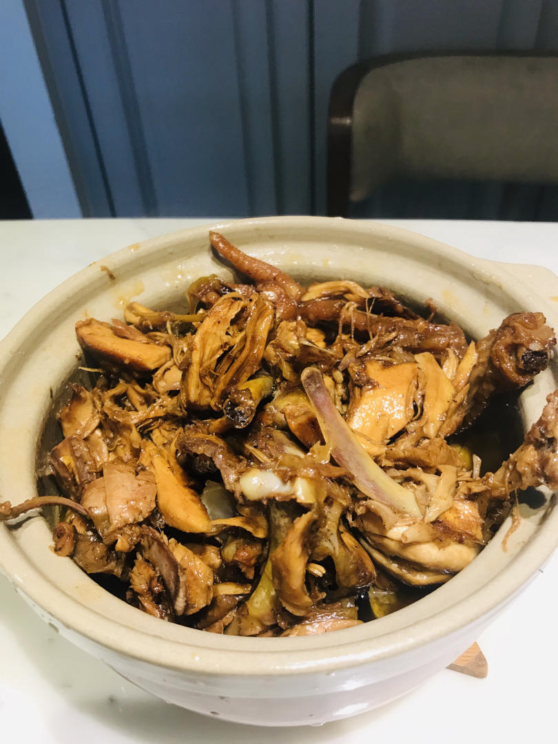 能拿出去吹牛逼的酱油焖鸡