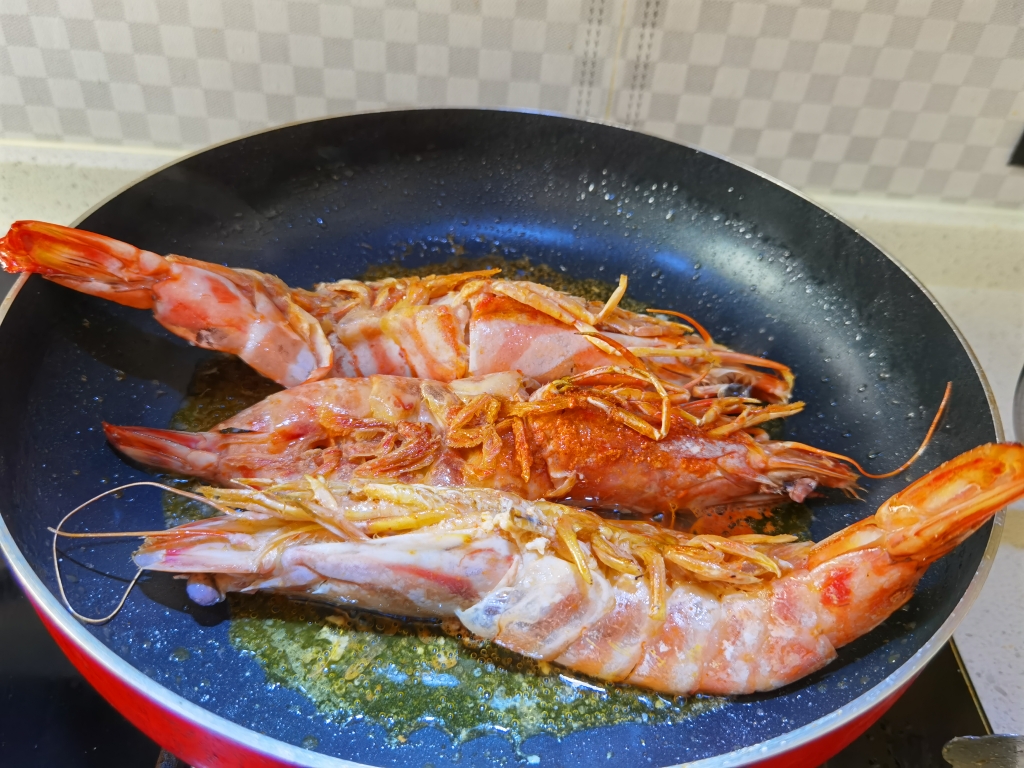 铁锅锁鲜半焗超大斑节虾的做法 步骤8