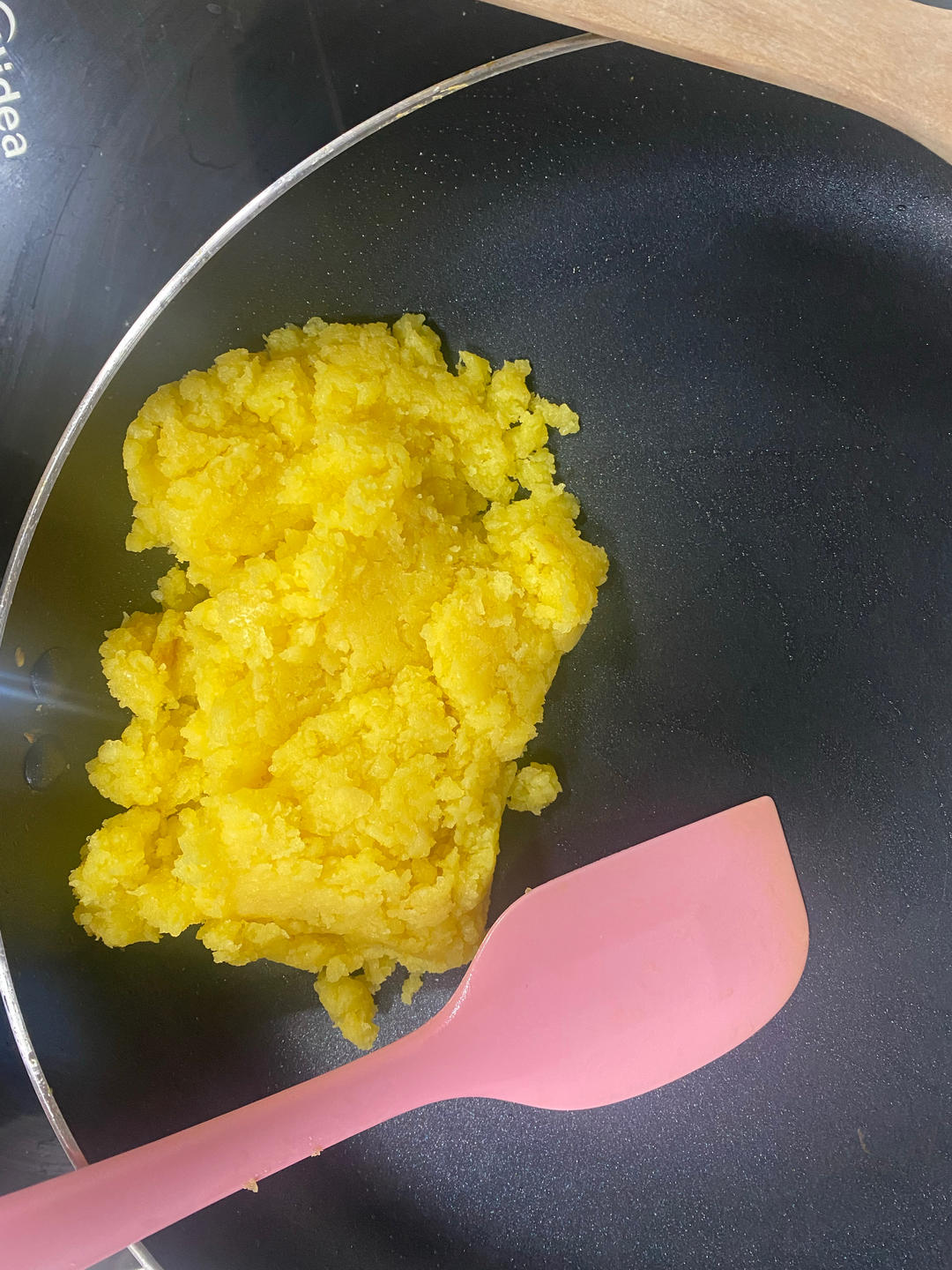 奶黄馅儿和奶黄包