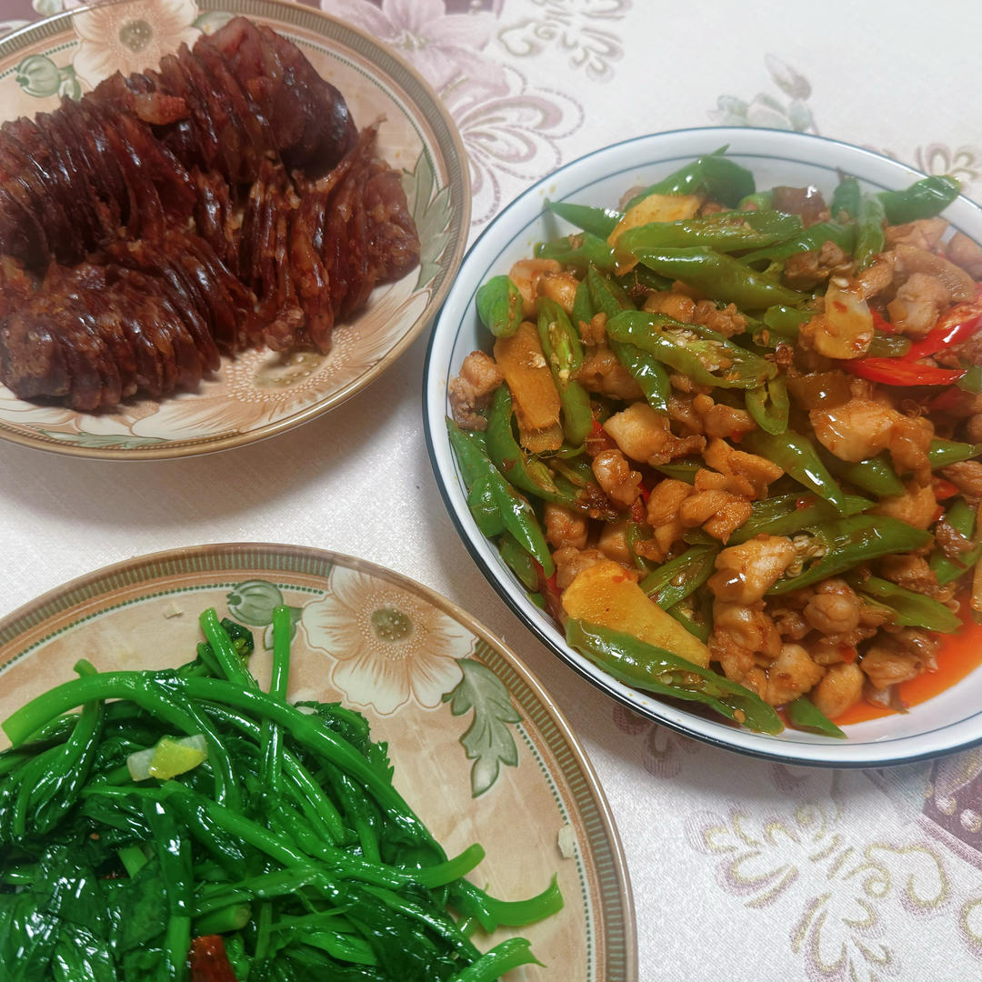 尖椒兔丁（鸡丁）