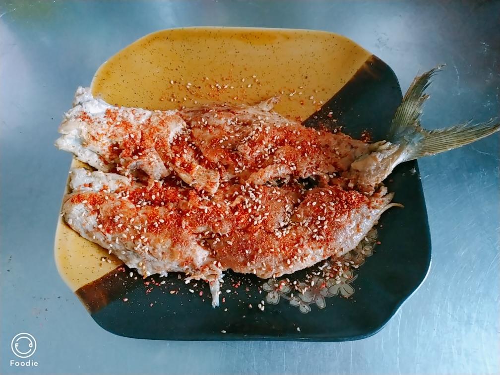 煎鲅鱼的做法