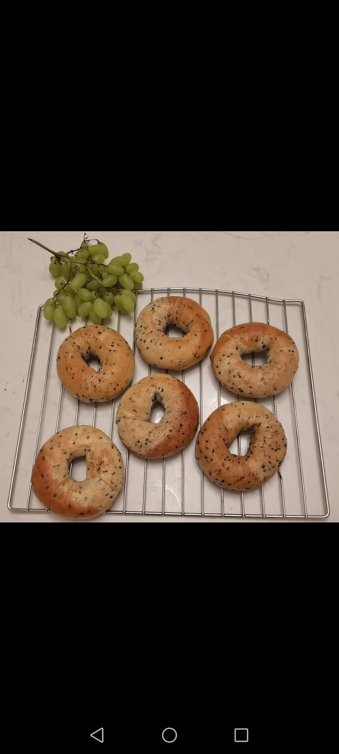 黑芝麻全麦贝果