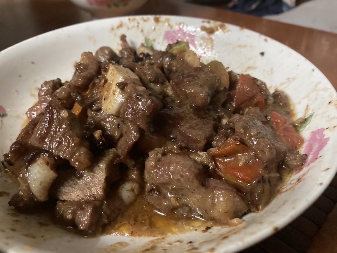黑椒牛仔骨