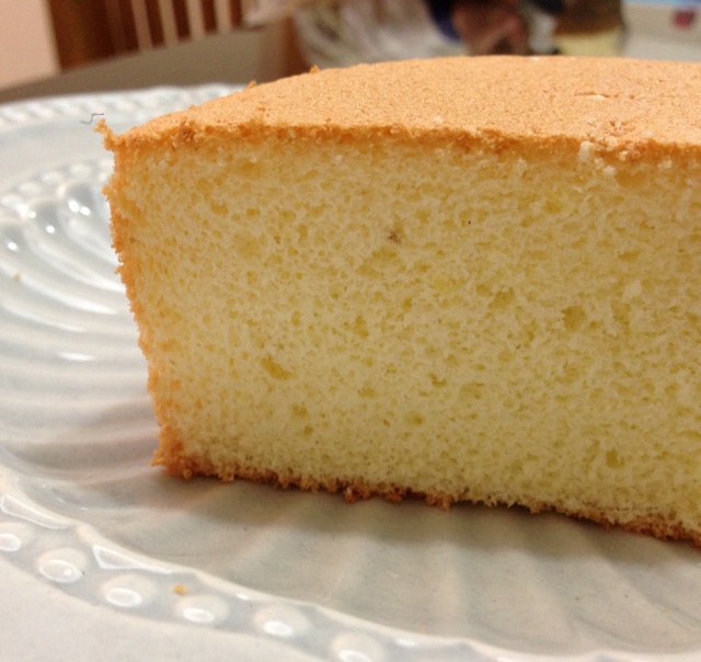 超简单完美戚风蛋糕（6寸2蛋）附打发、翻拌、脱模视频