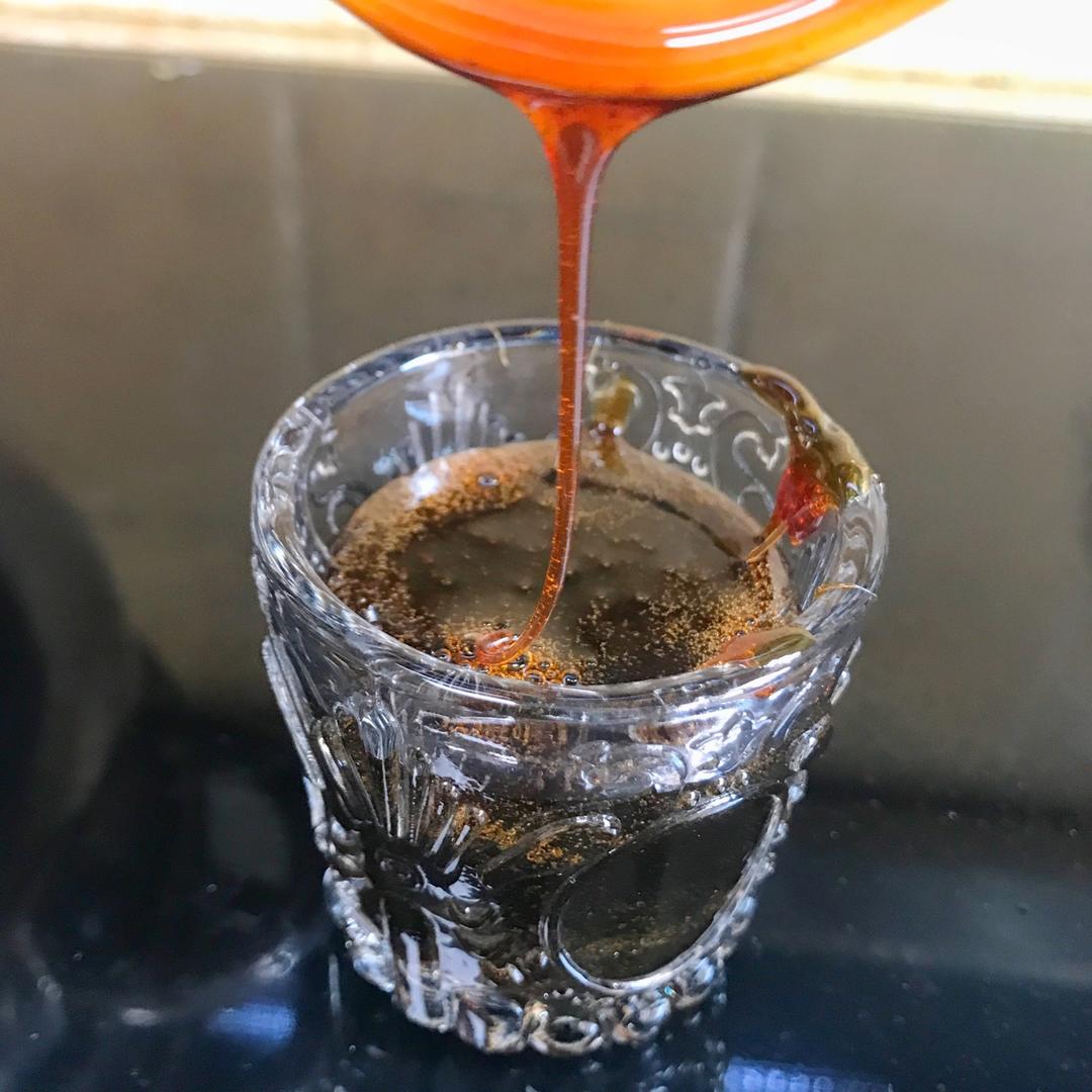 鹤群之做的熬制红糖浆