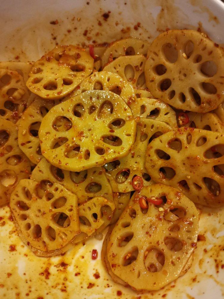 香辣藕片，那叫一个脆爽啊😱，老公根本吃不够