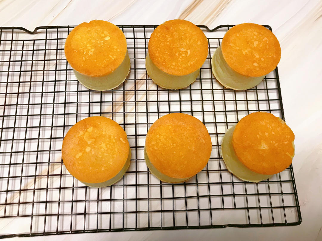 日式大鼓面包（海盐蛋黄肉松馅）