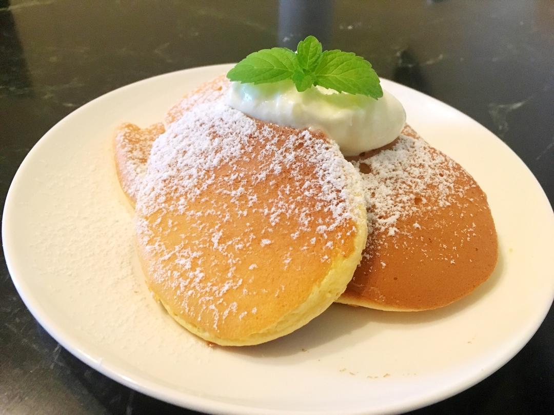 叶子yeets做的舒芙蕾松饼