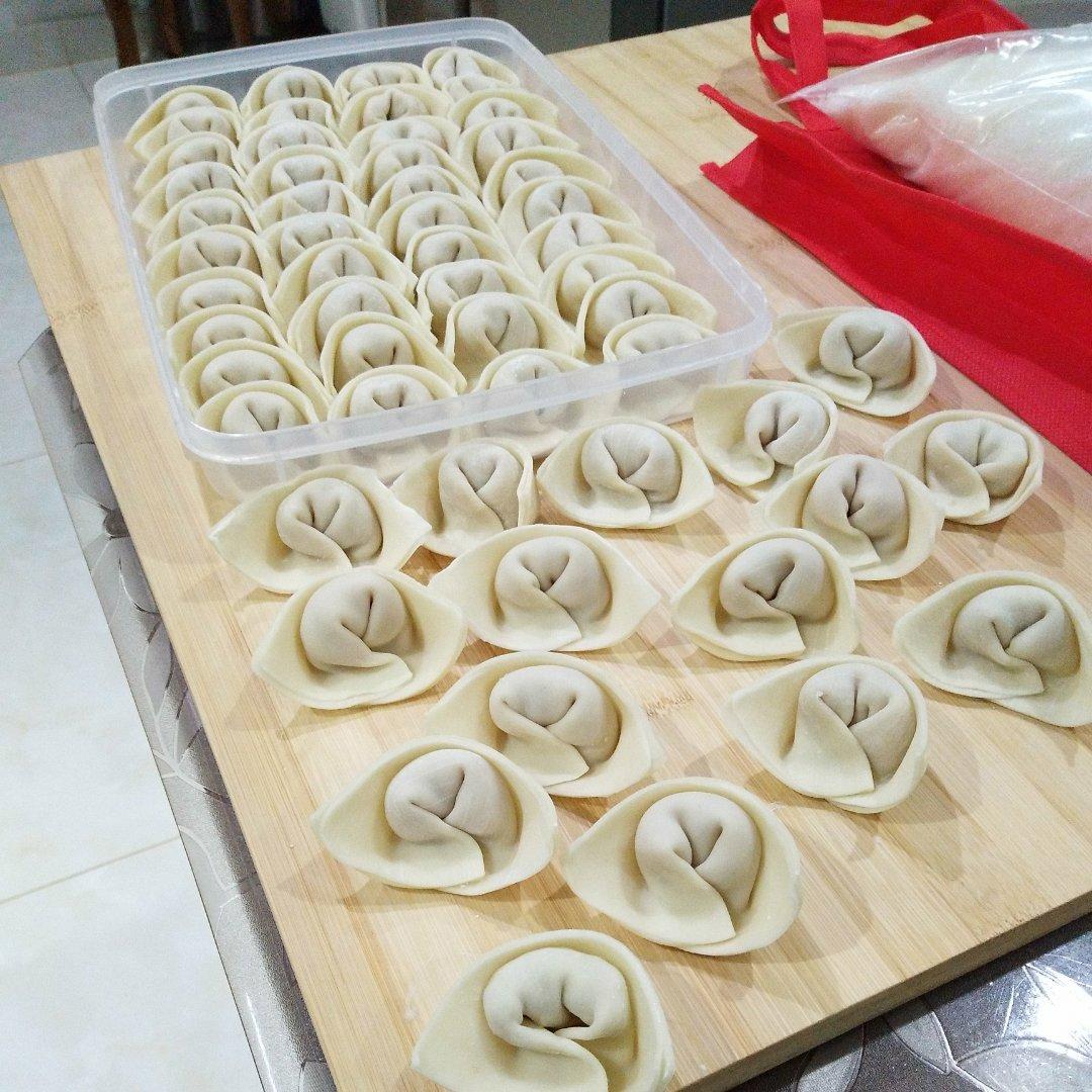 上海荠菜大馄饨