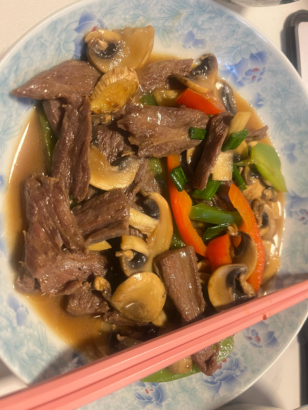 蒜香口菇牛肉粒