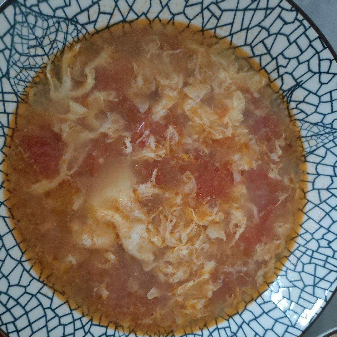 【跟我做不会错】简单又好喝的西红柿鸡蛋汤，家常又营养哦