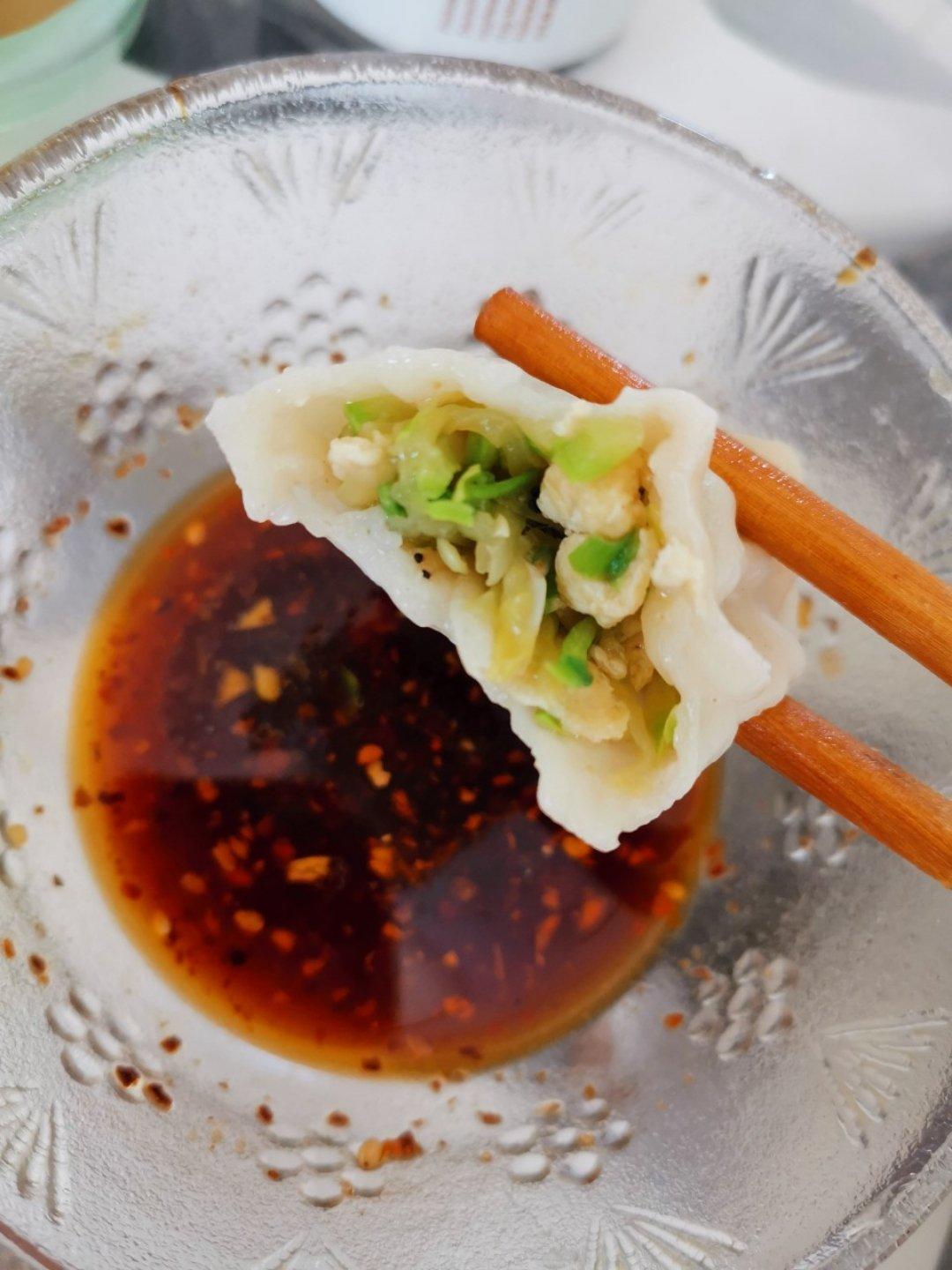 西葫芦鸡蛋虾皮饺子