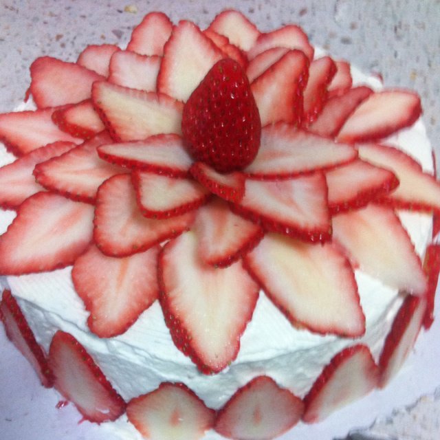 奶油水果装饰蛋糕