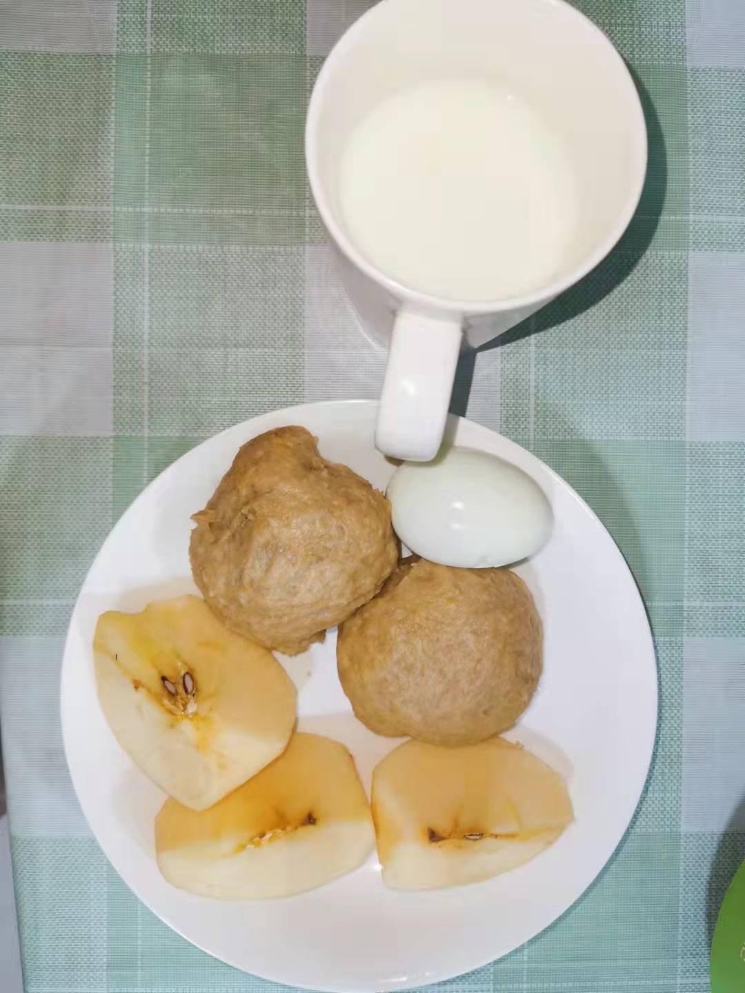 坚持打卡，给双胞胎做早餐