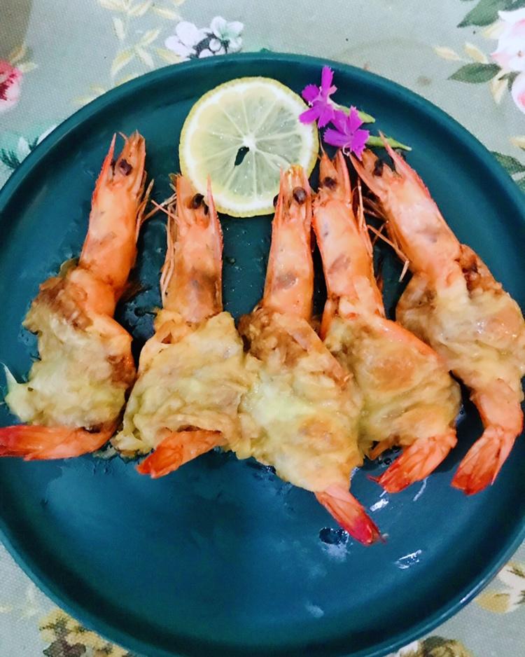 蒜蓉芝士虾（附万能大虾开背方法）