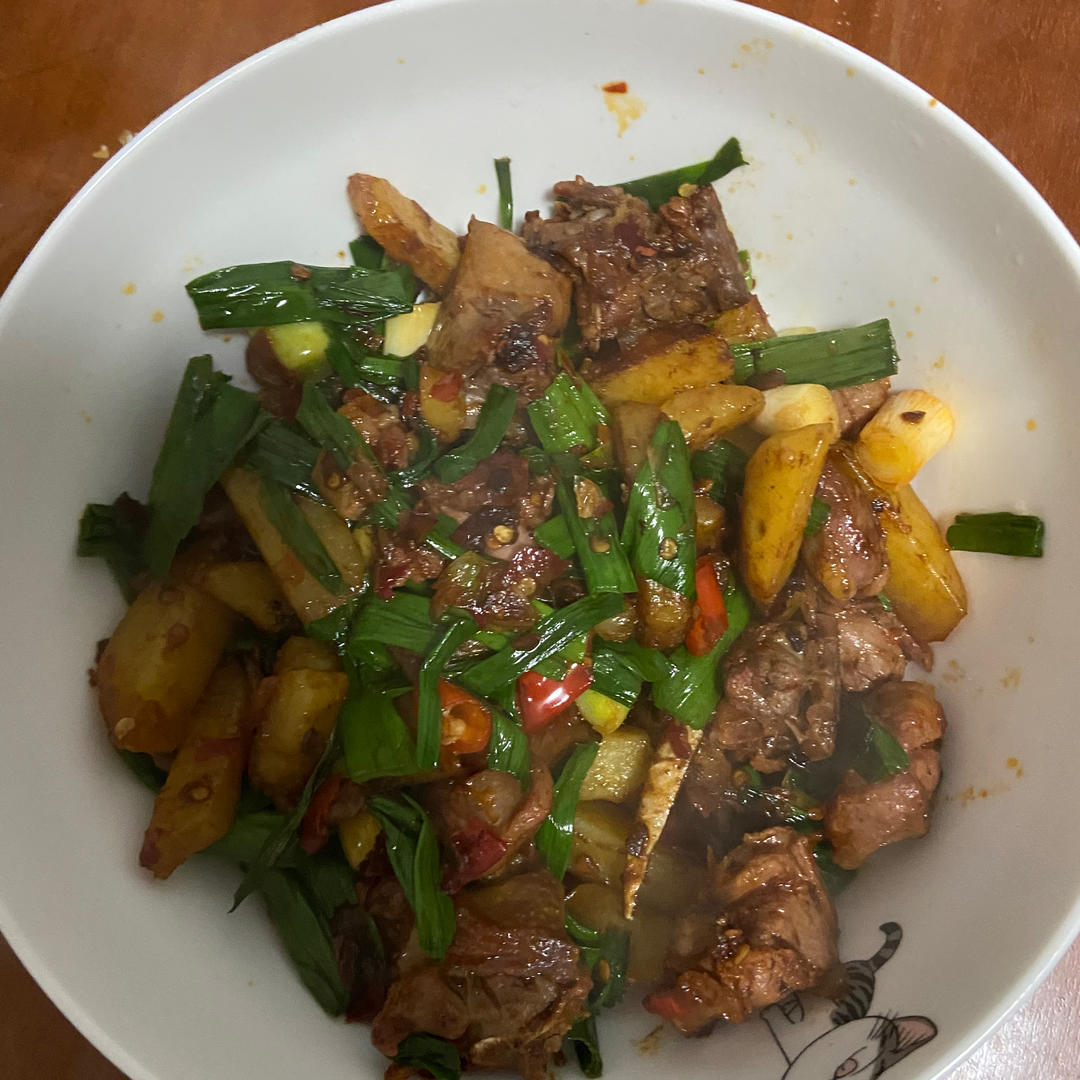 蒜苗炒腊鸭腿