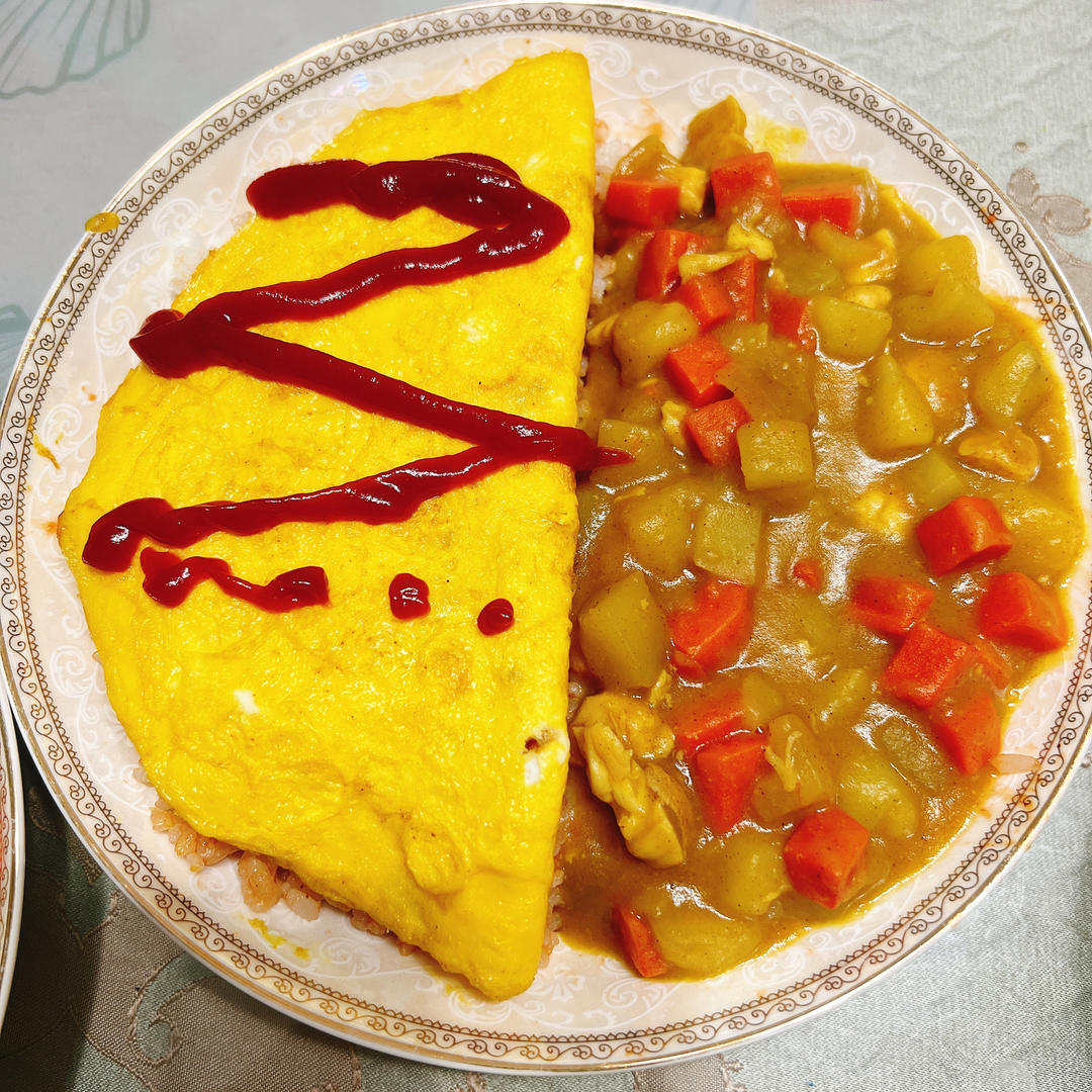日式咖喱鸡蛋包饭