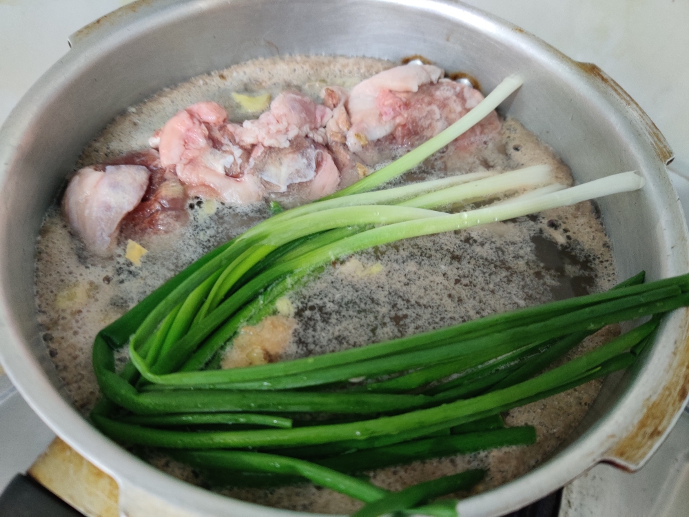 清炖羊肉汤（这是宁夏羊肉哦）的做法 步骤2