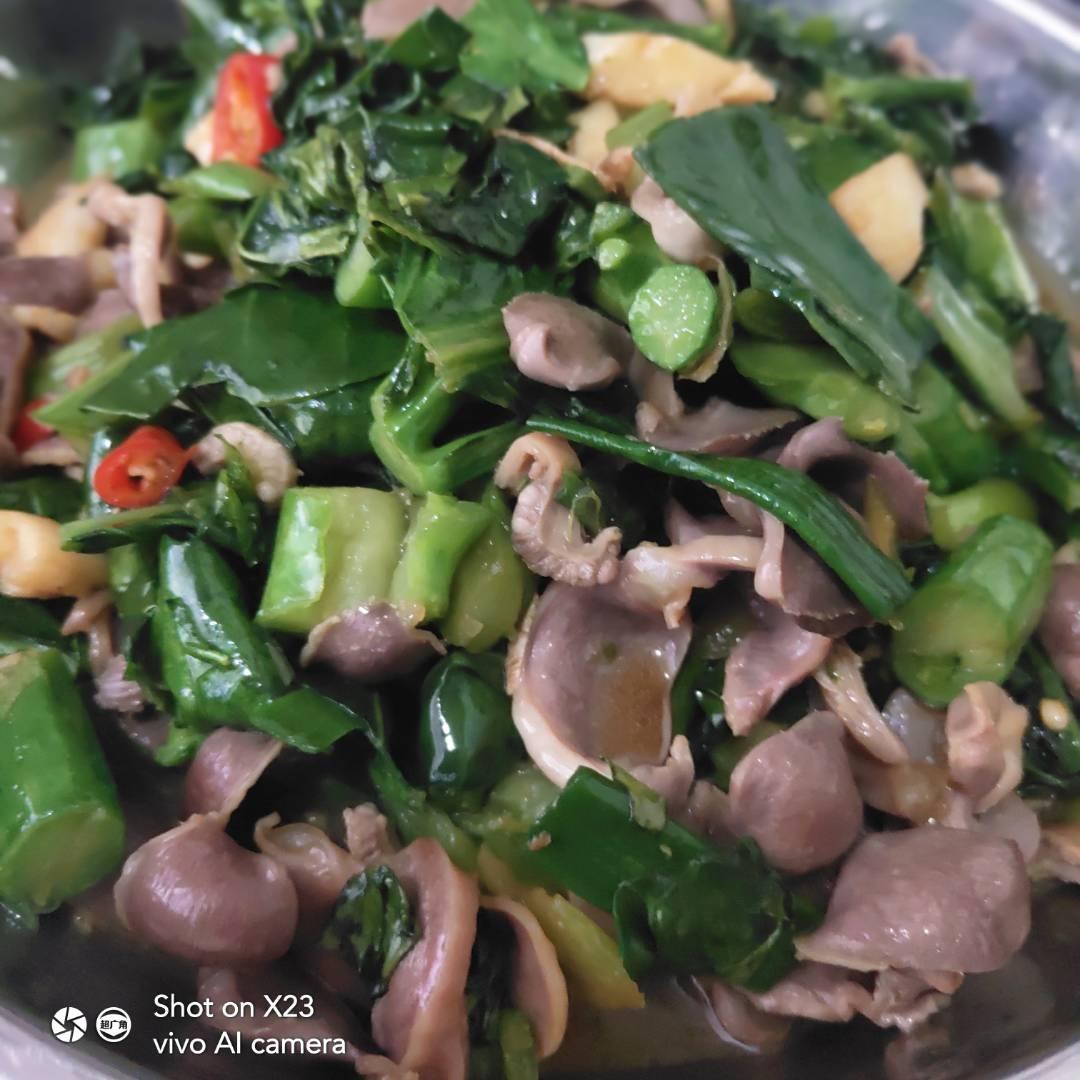 鸡胗炒芥兰