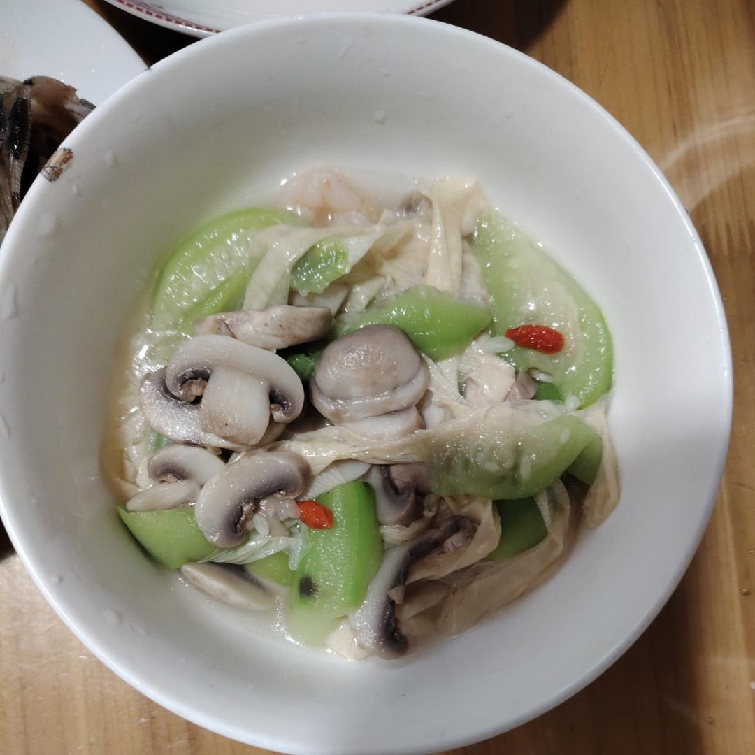 【消暑降火】丝瓜口蘑腐皮汤