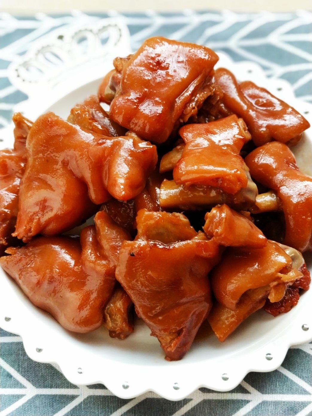 红烧猪蹄，酱香味，超级过嘴瘾的卤猪蹄