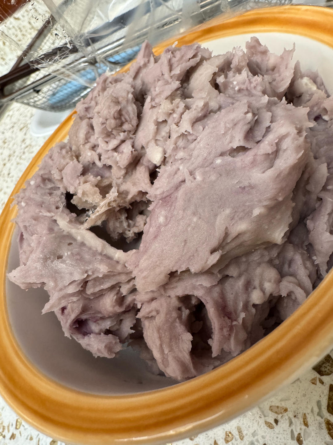 Coco鲜芋牛奶的芋泥