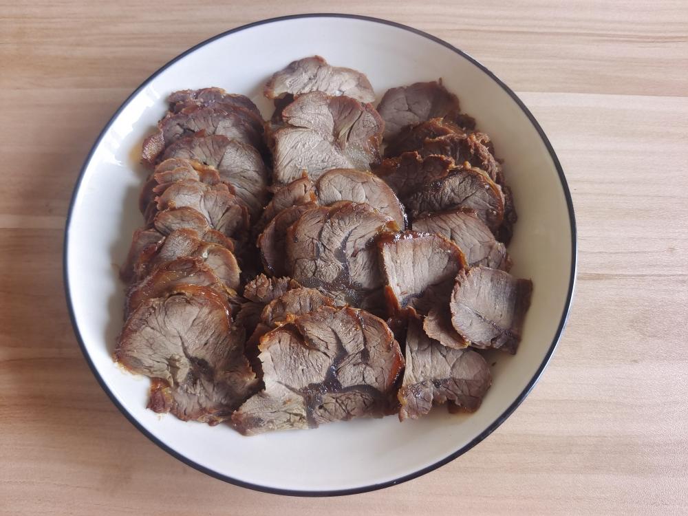 卤牛肉