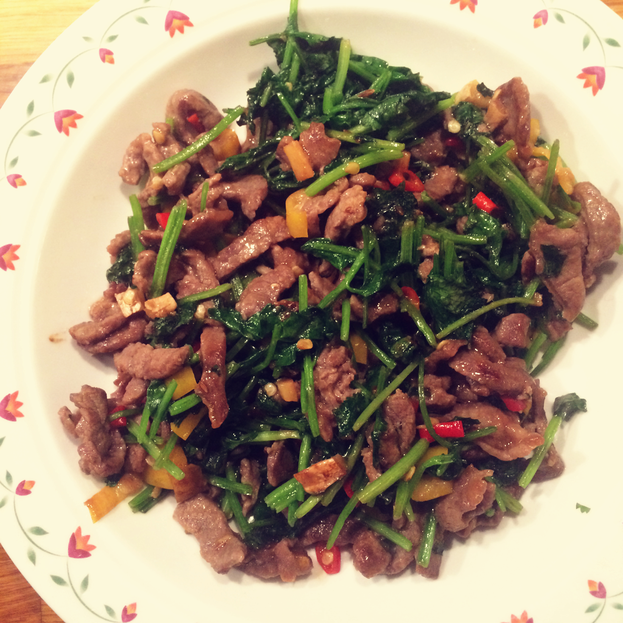 香菜孜然牛肉