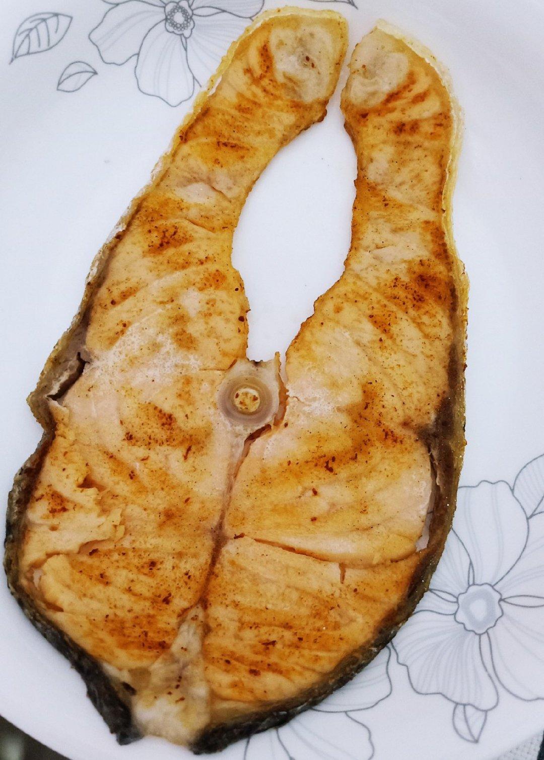 煎三文鱼