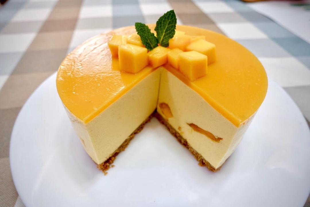 seven做的芒果慕斯蛋糕