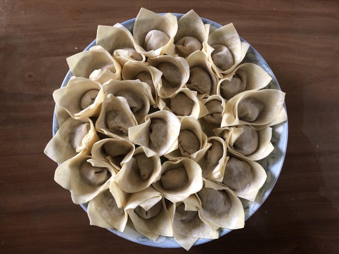 馄饨（两种包法）