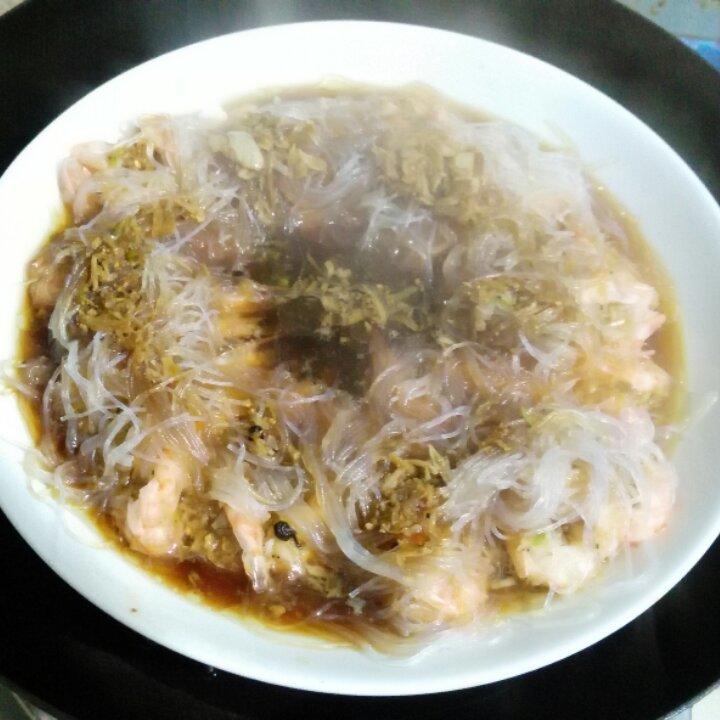 蒜蓉开边蒸虾