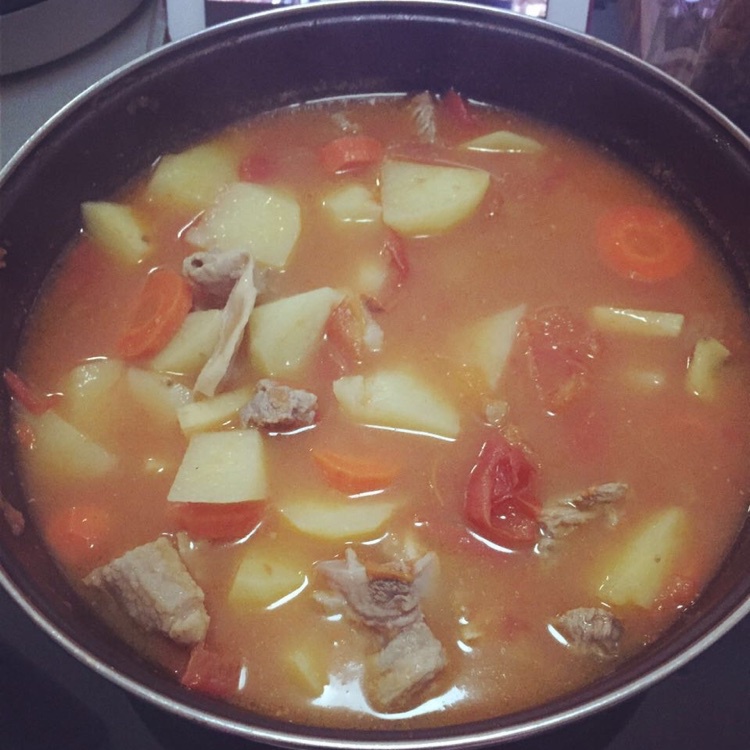 西红柿牛腩土豆