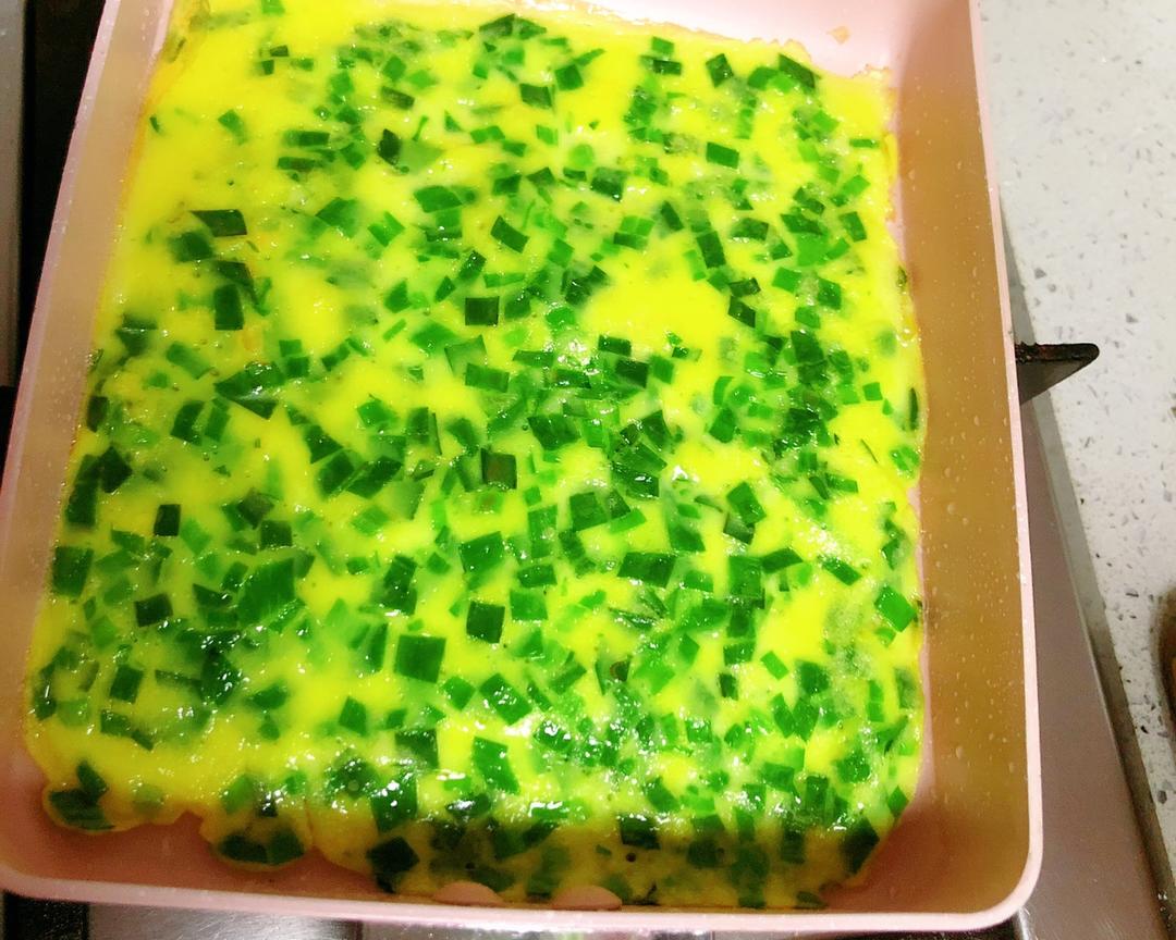 韭菜鸡蛋薄饼的做法 步骤4