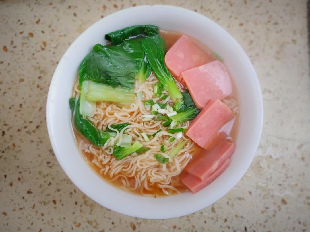 超快清汤面/清爽有滋味