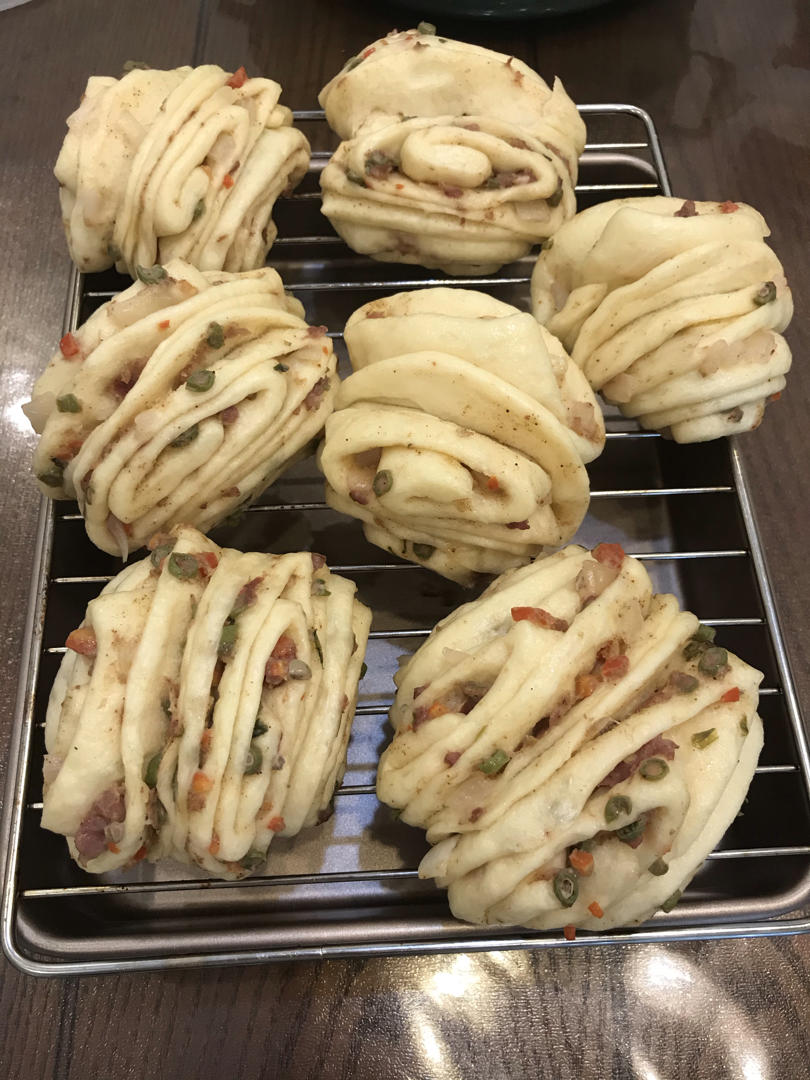 葱花肉肉花卷（一次发酵）
