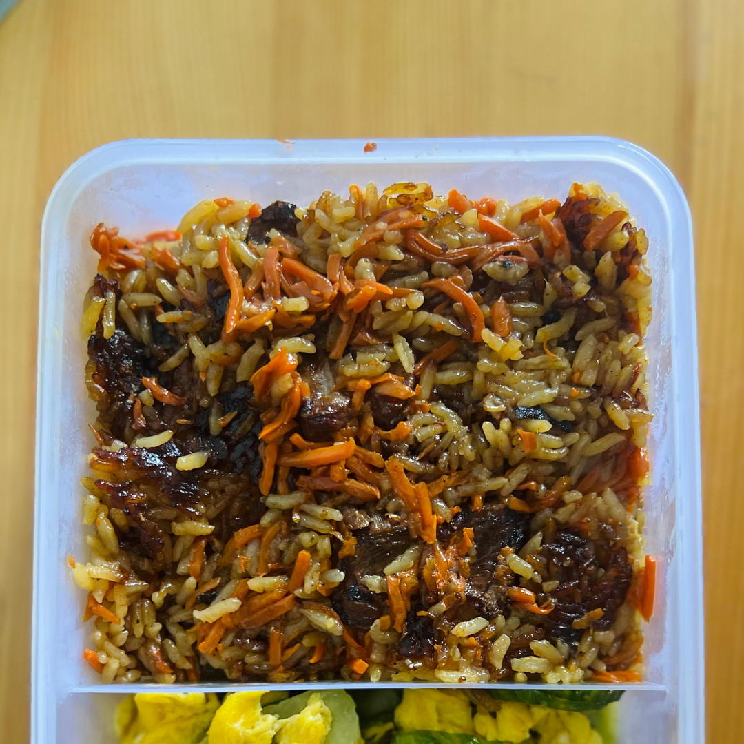 喷香排骨焖饭（爆好吃）
