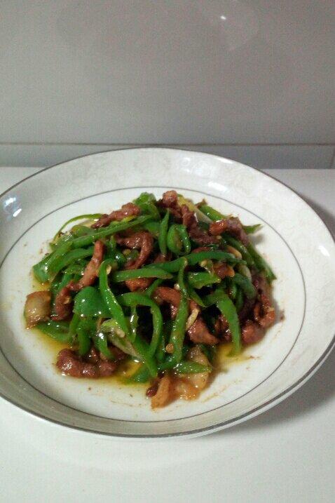 厨师长教你：“青椒肉丝”的正宗做法，色香味俱全
