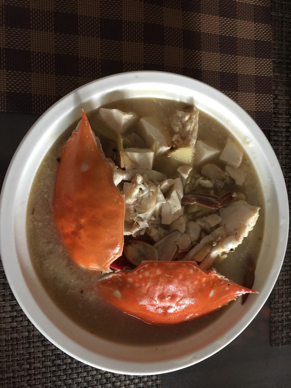 梭子蟹豆腐汤