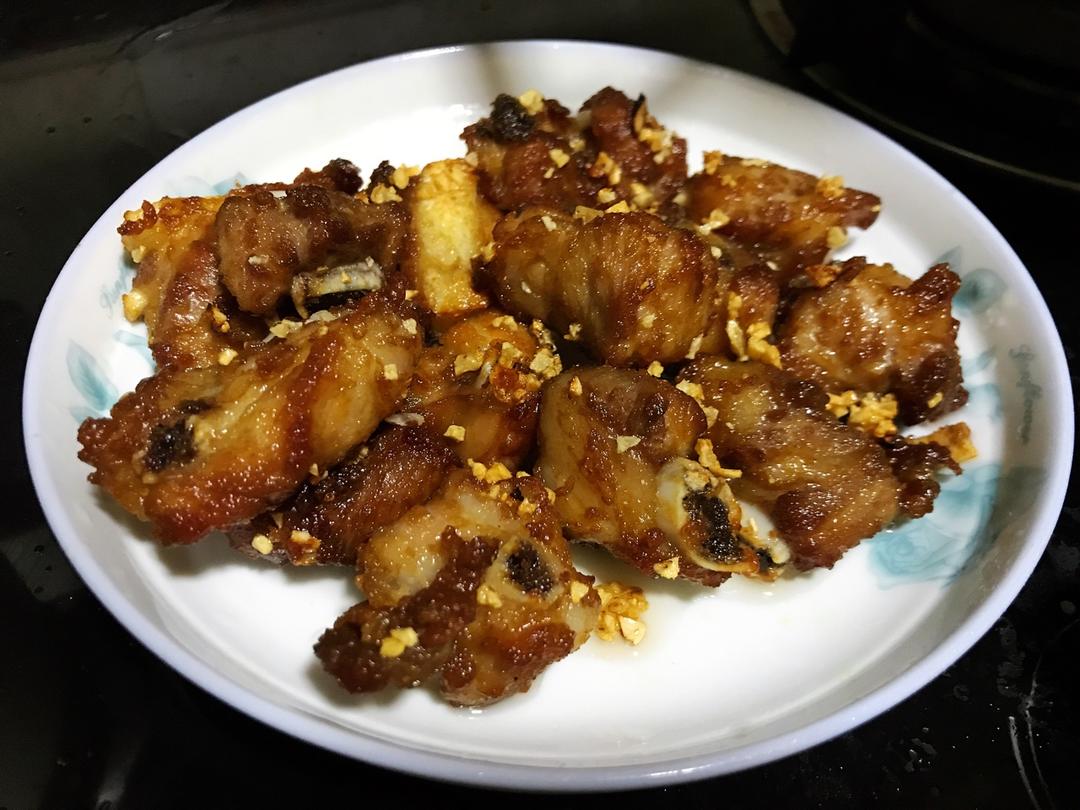 金牌蒜香排骨