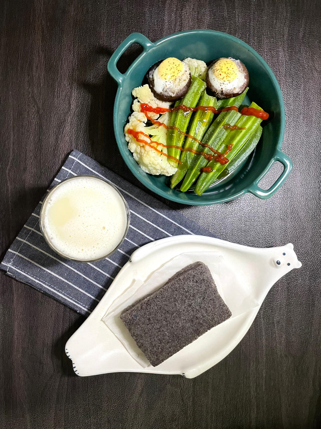 蘑菇/香菇酿鹌鹑蛋（蒸、烤皆可）