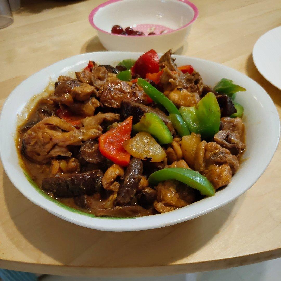 好吃到原地爆炸的黄焖鸡