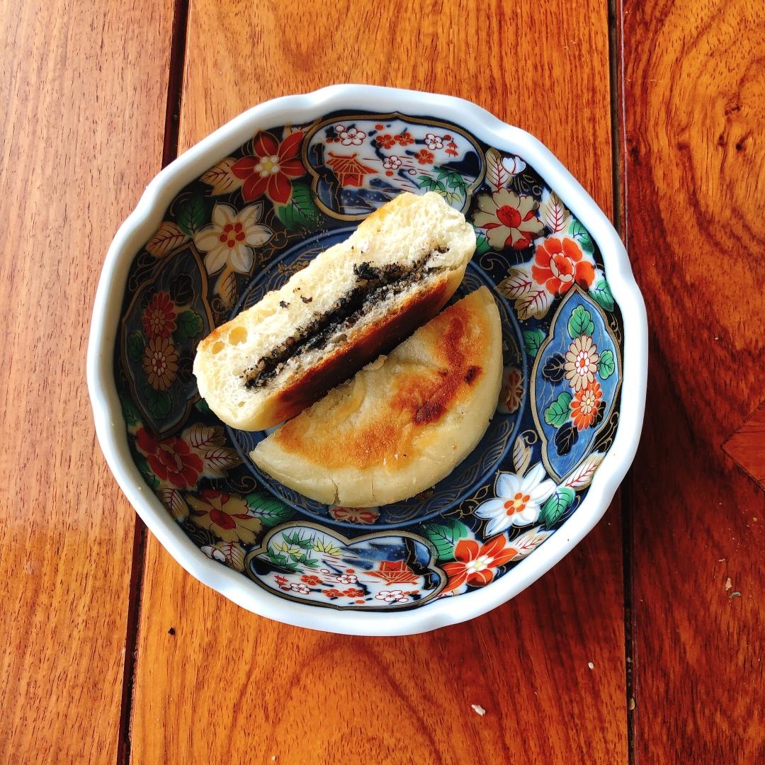 既然没有那就让我来上传小高姐的红豆饼（太好吃太好吃）