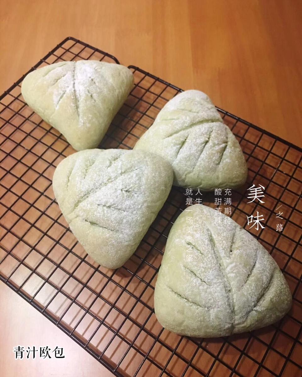 青汁麻薯肉松欧包