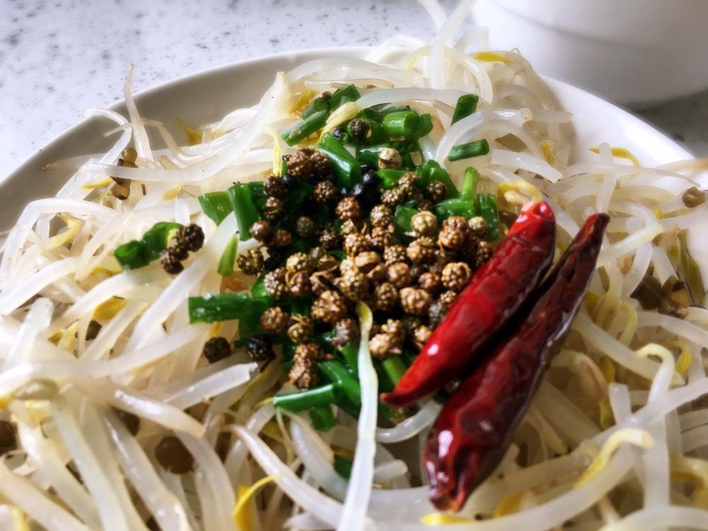 花椒油泼豆芽