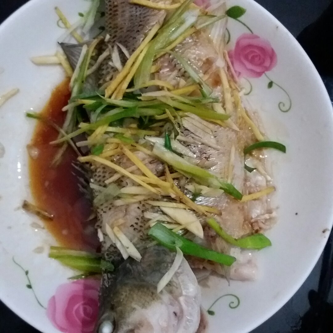 清蒸鲈鱼