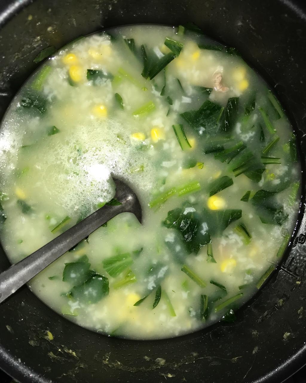 青菜排骨玉米粥(电饭煲简易版)