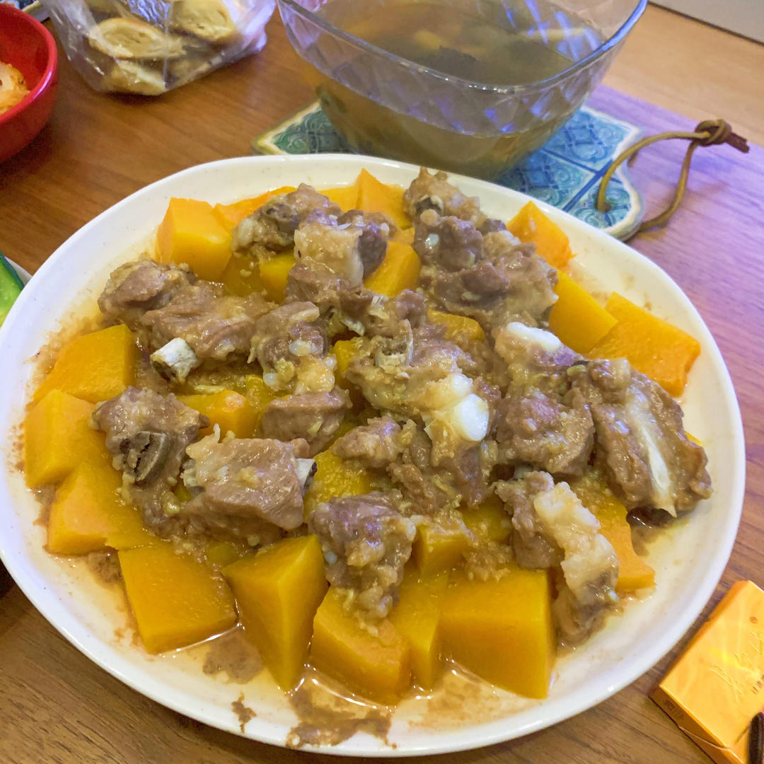 两步！做出嫩滑又多汁的南瓜🎃蒸排骨